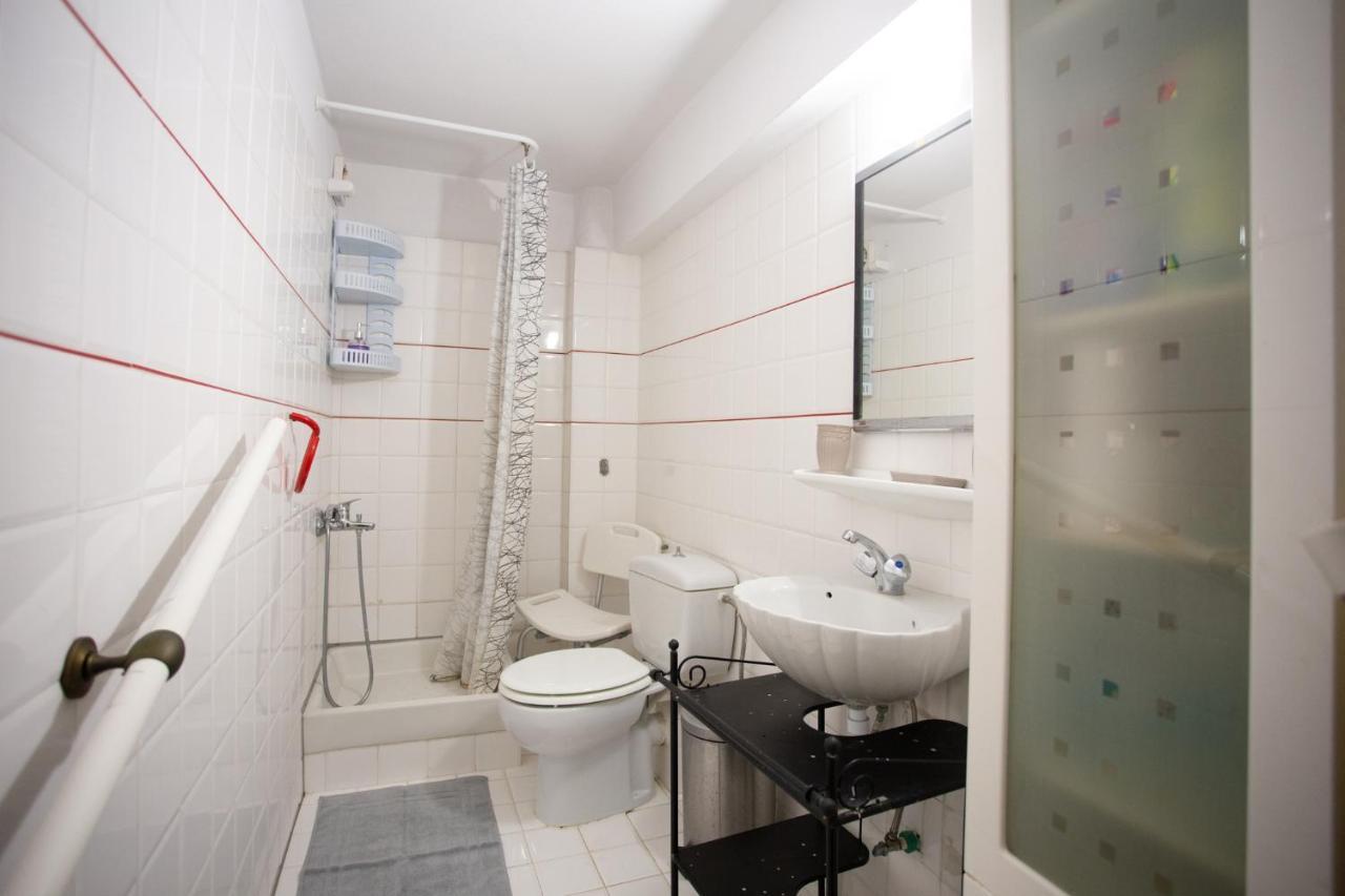 Traditional Villa Appartment With Garden, Also For Gatherings ,15 Minutes From Thessaloniki Airport Kültér fotó