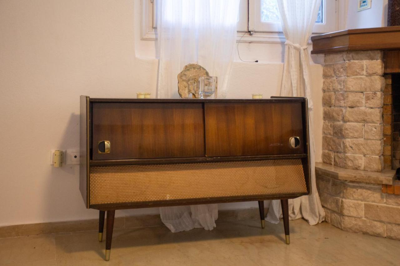 Traditional Villa Appartment With Garden, Also For Gatherings ,15 Minutes From Thessaloniki Airport Kültér fotó