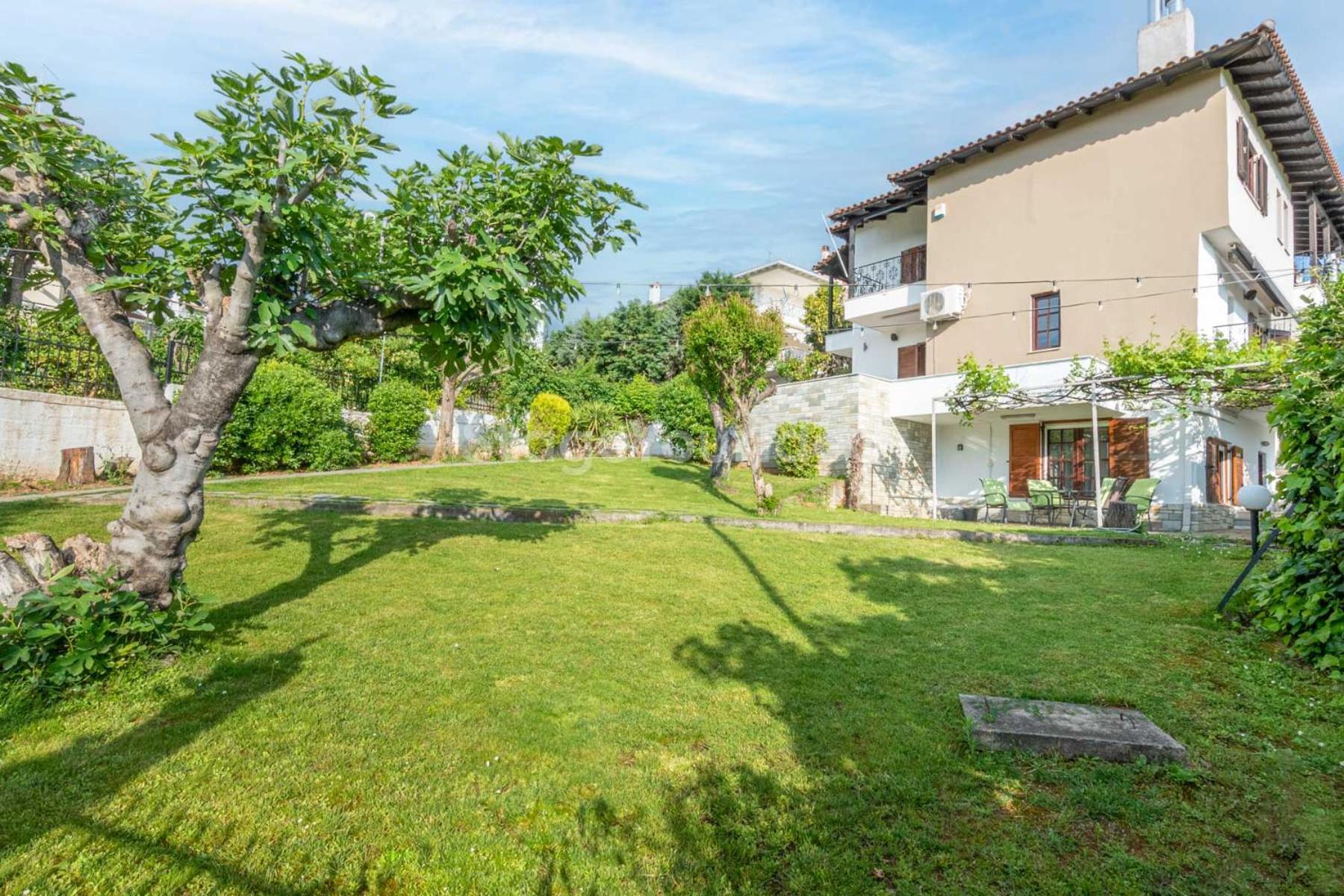 Traditional Villa Appartment With Garden, Also For Gatherings ,15 Minutes From Thessaloniki Airport Kültér fotó